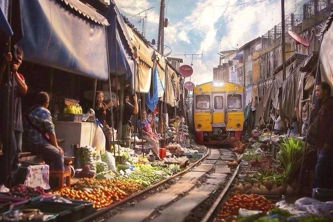 Train Market and Floating Market Half Day Tour - Common Questions