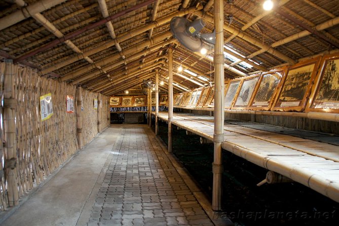 Train Market, Floating Market and River Kwai - Day Trip - Meeting and Pickup