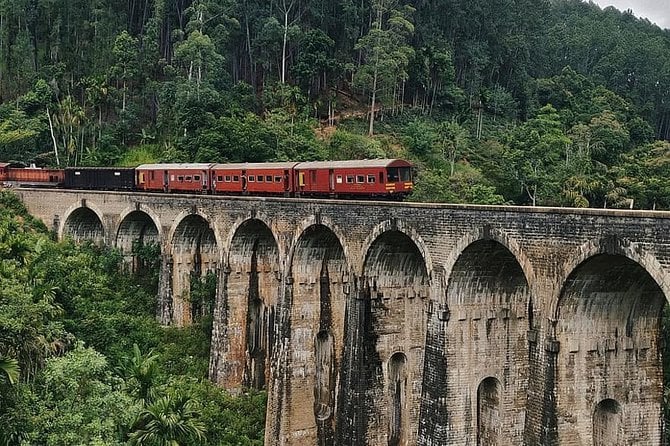 Train Tickets From Nanu Oya (Nuwara Eliya) to Ella or Ella to Nanu Oya - Lowest Price Guarantee
