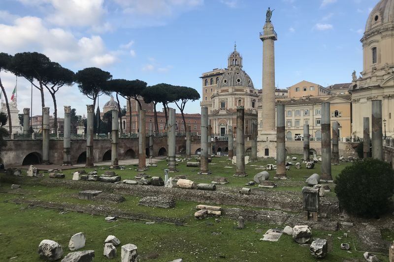 Trajan Markets and Fori Imperiali Museum entrance - Decide whether the audio app and video are useful