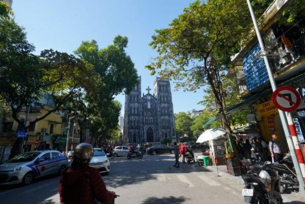 Tran Quoc Pagoda/Literature Temple/Quang Phu Cau/Conical Hat - Whats Included in the Tour