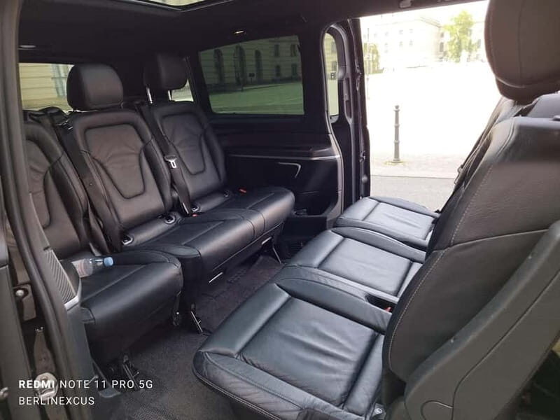 Tranfer with small or Bigger introduction Tour Berlin - Good To Know