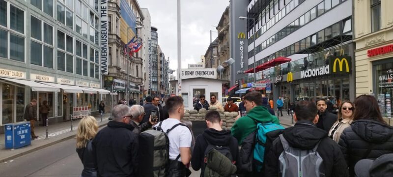 Tranfer with small or Bigger introduction Tour Berlin - Why Choose This Tour?