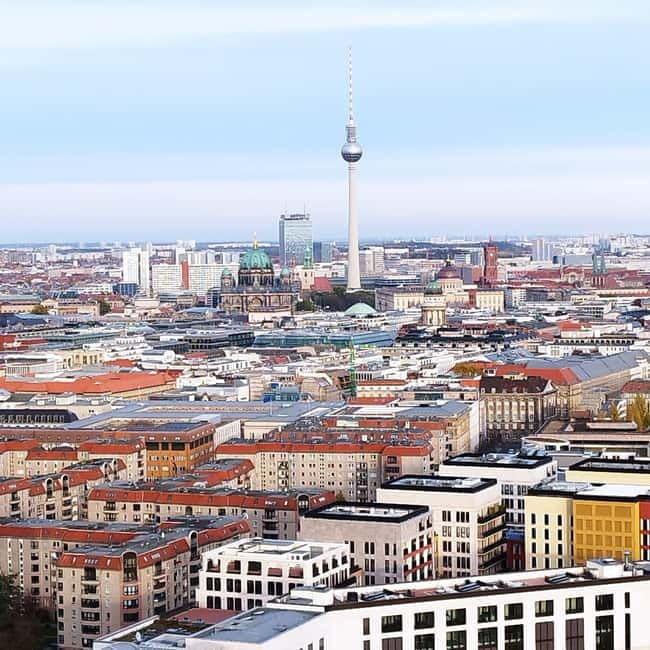 Tranfer with small or Bigger introduction Tour Berlin - The Sum Up