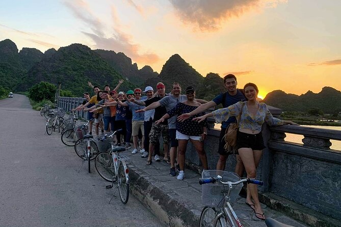 Trang An Bai Dinh Mua Cave Luxury 1 Day Group Tour From Hanoi - Tour Inclusions