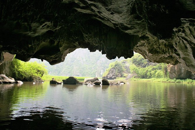 Trang An Boat Ride and Hoa Lu Temples - Additional Information