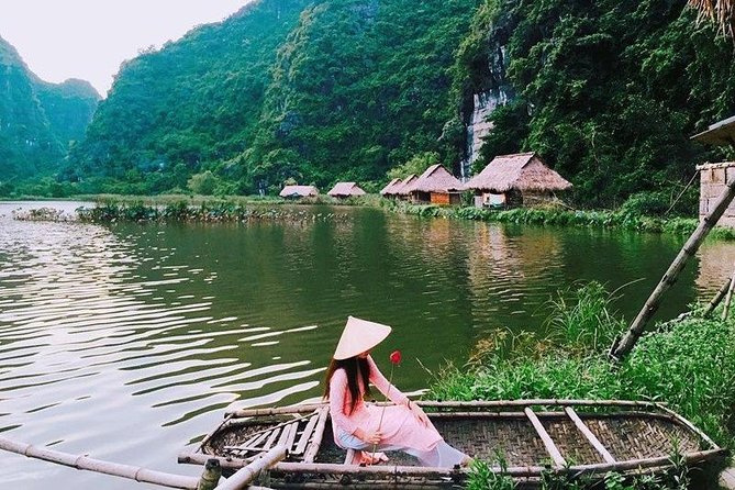 Trang an Grottoes and Bai Dinh Day Trip From Hanoi - Exploring the Magnificent Bai Dinh Pagoda