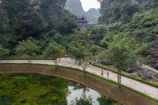 Trang an Grottoes - Mua Cave (Viewpoint) - Hoa Lu Ancient Capital - Mua Cave (Viewpoint)