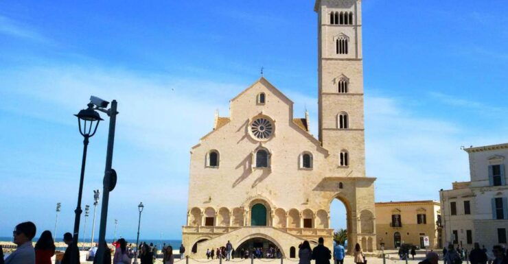 Trani: Private Walking Tour - Tour Experience