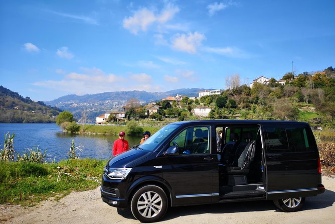 Transfer Airport Lisboa - Cascais ( Round Trip) - Service Details