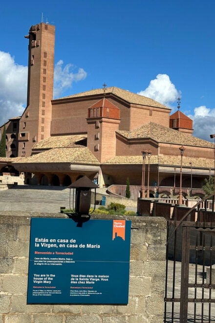 Transfer Airport Tarbes Lourdes to Sanctuary Torreciudad - Onboard Services