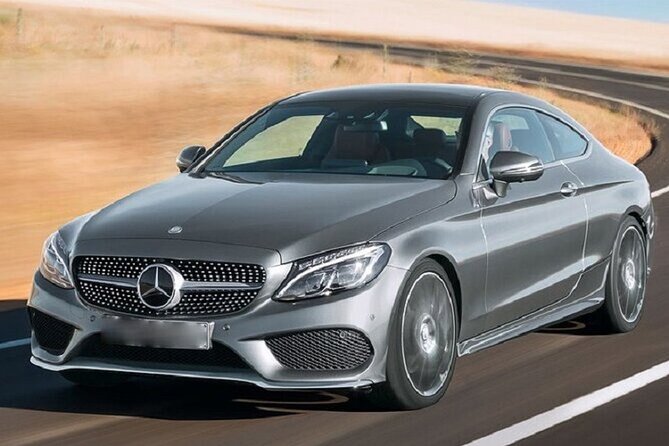 Transfer by Minivan From Hurghada Airport to All Hotels in Sahl Hasheesh or Back - Vehicle Amenities