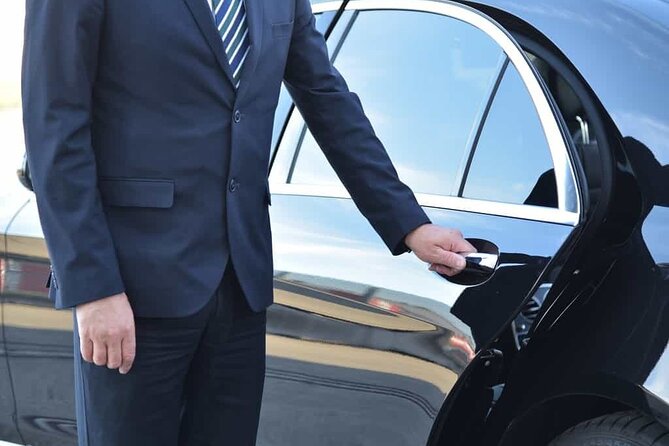 Transfer Civitavecchia Port to Fiumicino Airport With 3 Hours Rome Tour - Pickup, Dropoff, and Additional Info