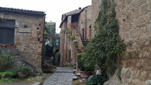 Transfer Florence-Rome With Stops in Orvieto & Bagnoregio - The Sum Up
