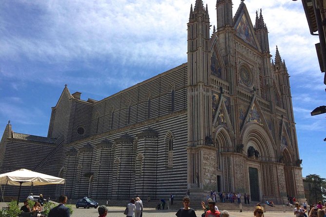 Transfer Florence To/From Fiumicino FCO Airport Optional Orvieto Stop - Transfer Options