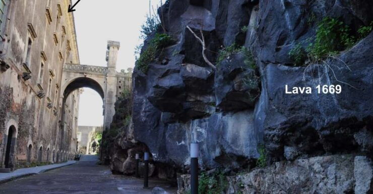 Transfer From Airport Catania to Taormina and Visit Catania - Highlights of Catania City