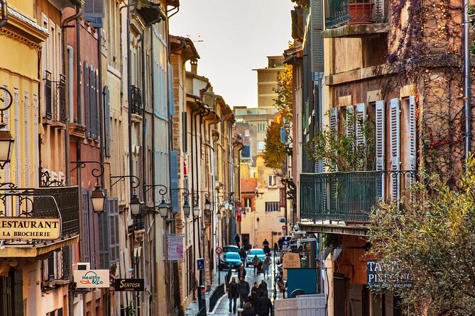 Transfer From Airport MARSEILLE to ARLES -1 up to 7 Pax - Pricing and Guarantee