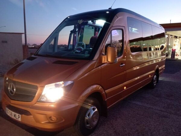 Transfer From Barcelona City to Airport Reus - Meeting Point