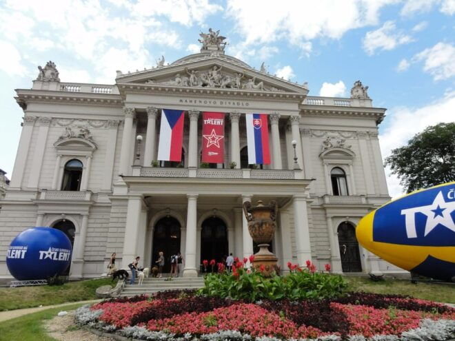 Transfer From Brno to Vienna Center or Airport - Included Services