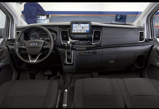 Transfer From Cruise Terminal to Barcelona City - Vehicle and Amenities