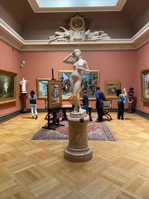 Transfer From Gothenburg Hotel To Gothenburg Museum of Art - Transportation Features