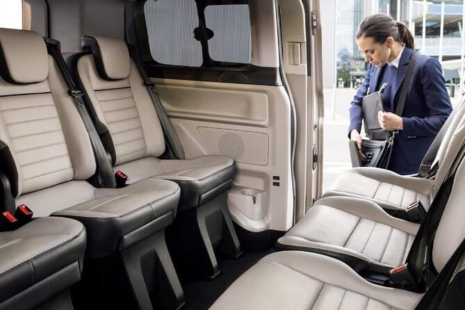 Transfer From Hotels to Airports in Istanbul by Private Minivan - Pickup and Drop-off