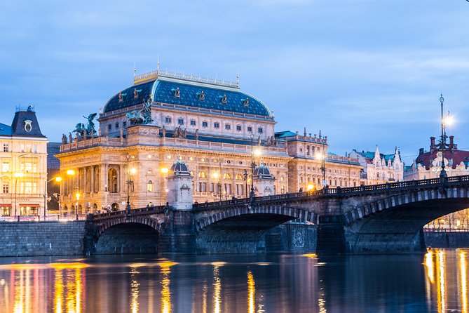 Transfer From Karlovy Vary to Prague: Private Daytrip With 2h for Sightseeing - Meeting and Pickup