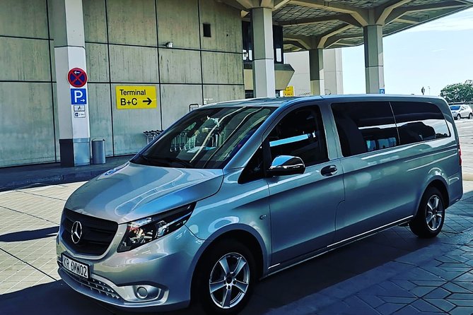 Transfer From Krakow (Balice Airport) to LeżAjsk - Flight Tracking and Meet & Greet