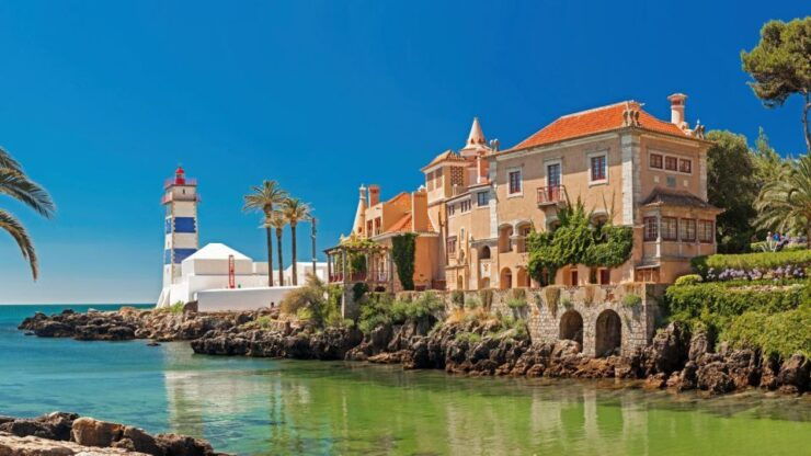 Transfer From Lisbon Airport to Cascais - VIP Transfer in Luxury Sedan