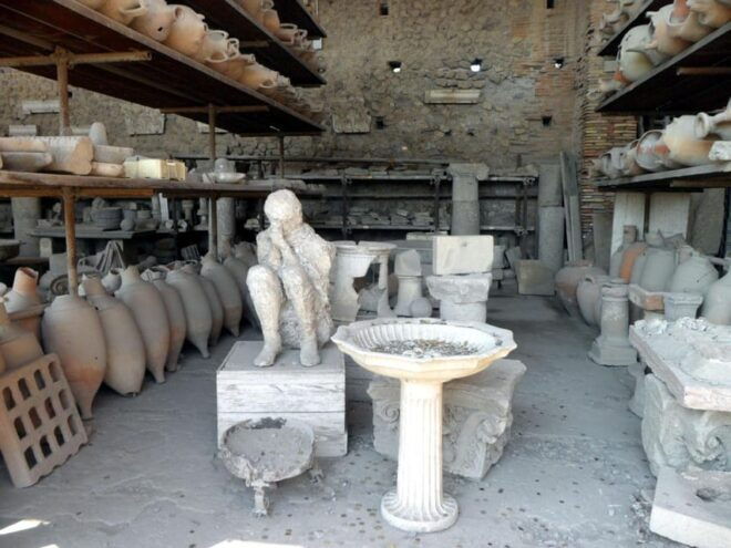 Transfer From Naples to Sorrento With Stop in Pompeii - Daily Itinerary