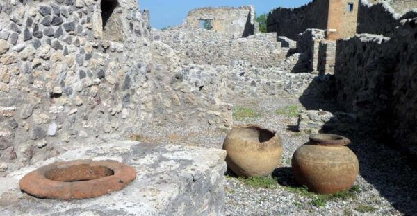 Transfer From Naples to Sorrento With Stop in Pompeii - Pickup and Meeting Points
