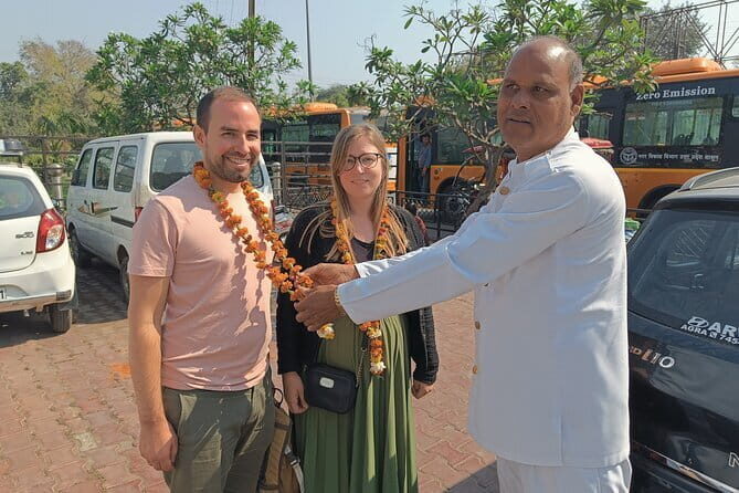 Transfer from New Delhi to Agra by Private car - Good To Know