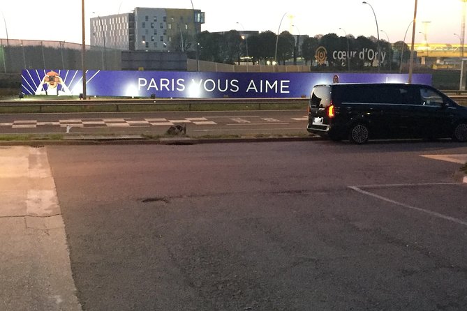 Transfer From Paris to Roissy Charles De Gaulle Airport - Service Accessibility