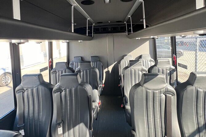 Transfer from Pearson Airport to Toronto by 24 Passenger Bus - The Vehicle and Service Quality