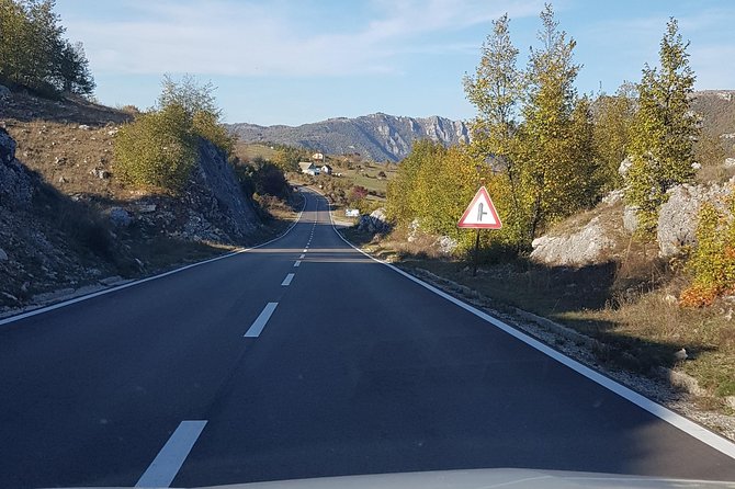 Transfer From Podgorica to Sarajevo - Transfer Options and Pricing