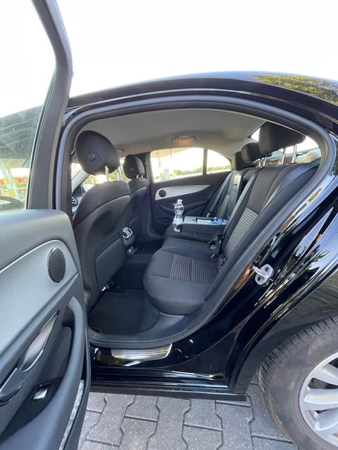 Transfer From Prague Airport to Hotel Business/Vip - Customer Reviews and Feedback