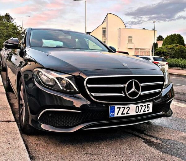 Transfer From Prague Airport to Hotel Business/Vip - Booking Process and Cancellation Policy