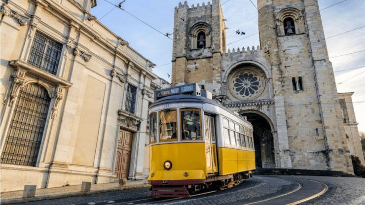 Transfer From the Airport to Downtown Lisbon - Transfer Options Available in Lisbon