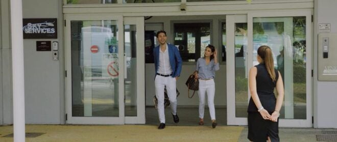 Transfer From Venice Airport to Venice City Center - Driver and Vehicle Details