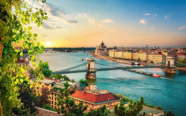 Transfer From Vienna to Budapest, English-Speaking Driver - Pricing and Duration