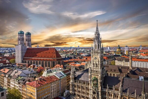 Transfer From Vienna to Munich With 2 Hours of Sightseeing - Cancellation and Payment Policies