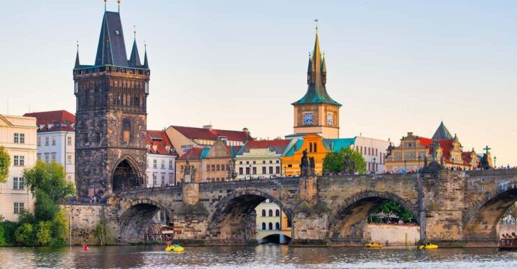 Transfer From Vienna to Prague With English-Speaking Driver - Good To Know
