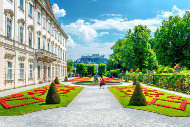 Transfer From Vienna to Salzburg With 2 Hours of Sightseeing - Accessibility Information