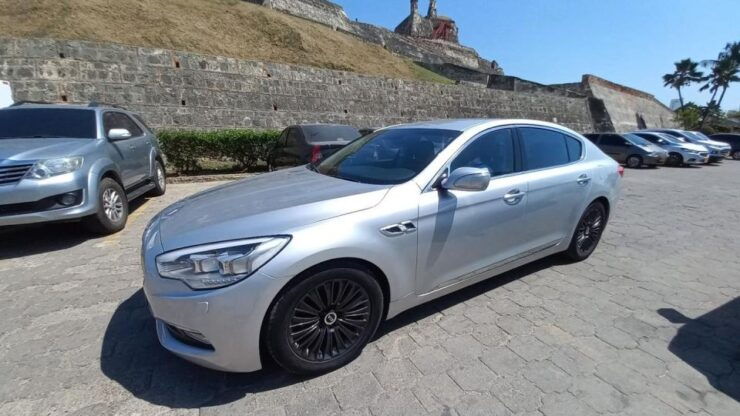 Transfer High-end - Kia Quoris - Seamless Luxury Experience in Cartagena