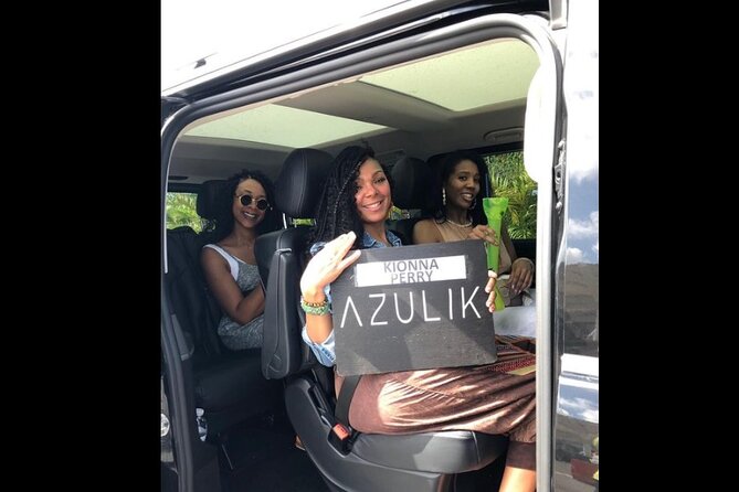 Transfer in Luxury Mercedes Benz Minivan - Pricing and Booking Details