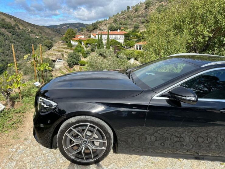 TRANSFER: LISBOA>PORTO SEDAN - Booking Information