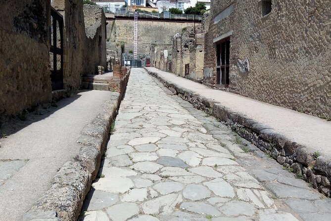 Transfer-Naples Area to Ravello-2hr Stop in Pompeii & Vice Versa - Good To Know