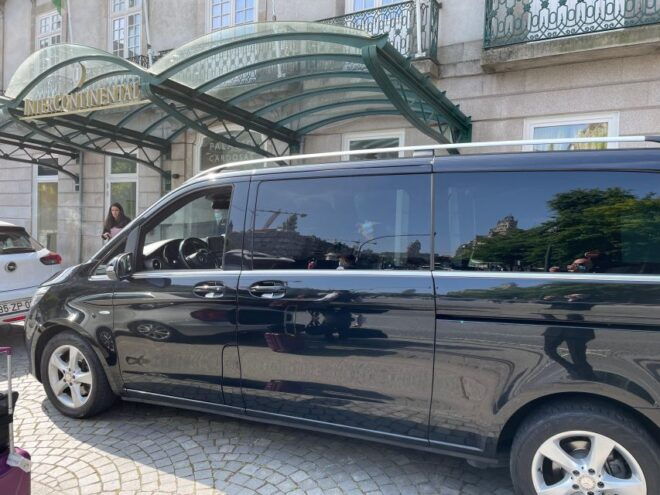 TRANSFER: PORTO AIRPORT > VILA NOVA GAIA MERCEDES V EXT LONG - Experience Highlights