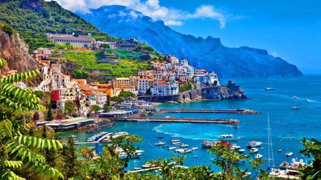 Transfer Rome to Sorrento & Guided Pompeii - Tour Guide and Language Options
