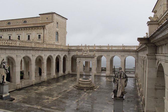 Transfer-Rome to Sorrento With a 75 Minute Stop in Abby Monte Casino /Vice Versa - Additional Info